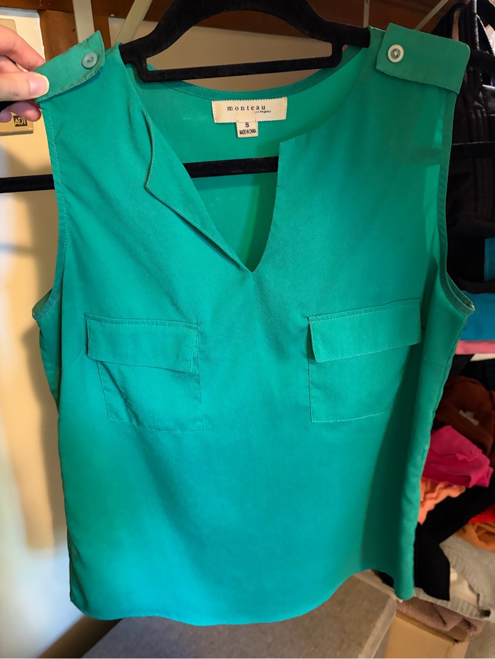 Monteau Teal Green Sleeveless V-Neck Pocket Blouse